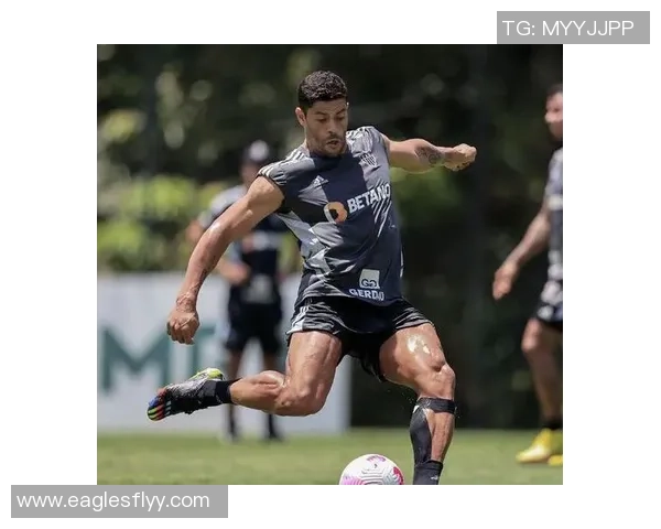 腿部力量与速度的完美结合揭秘腿最粗足球明星的训练秘诀与饮食习惯 腿部力量与速度的完美结合揭秘腿最粗足球明星的训练秘诀与饮食习惯