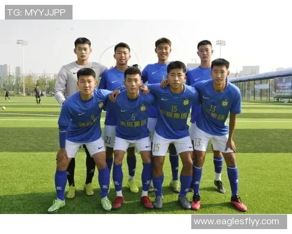 上海篮球队在杯赛积分榜上以50分稳居第一名展现强劲实力